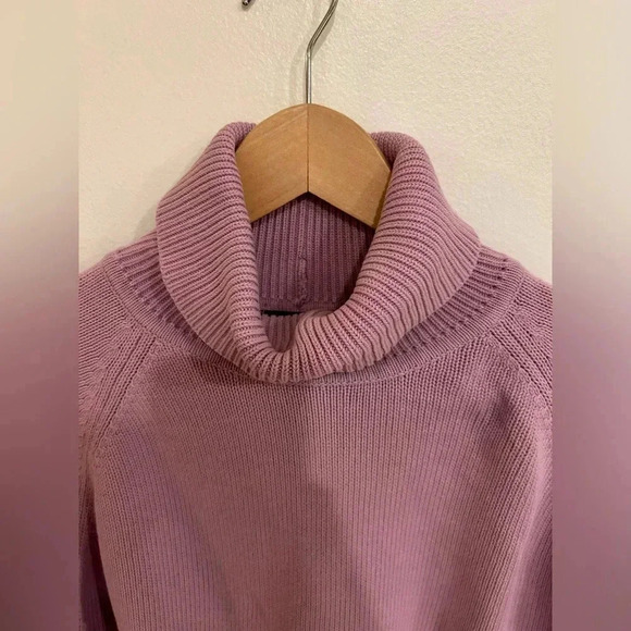 JEAN PIERRE 100% COTTON Lavender Classic Fit Turtleneck Sz M - Picture 5 of 6